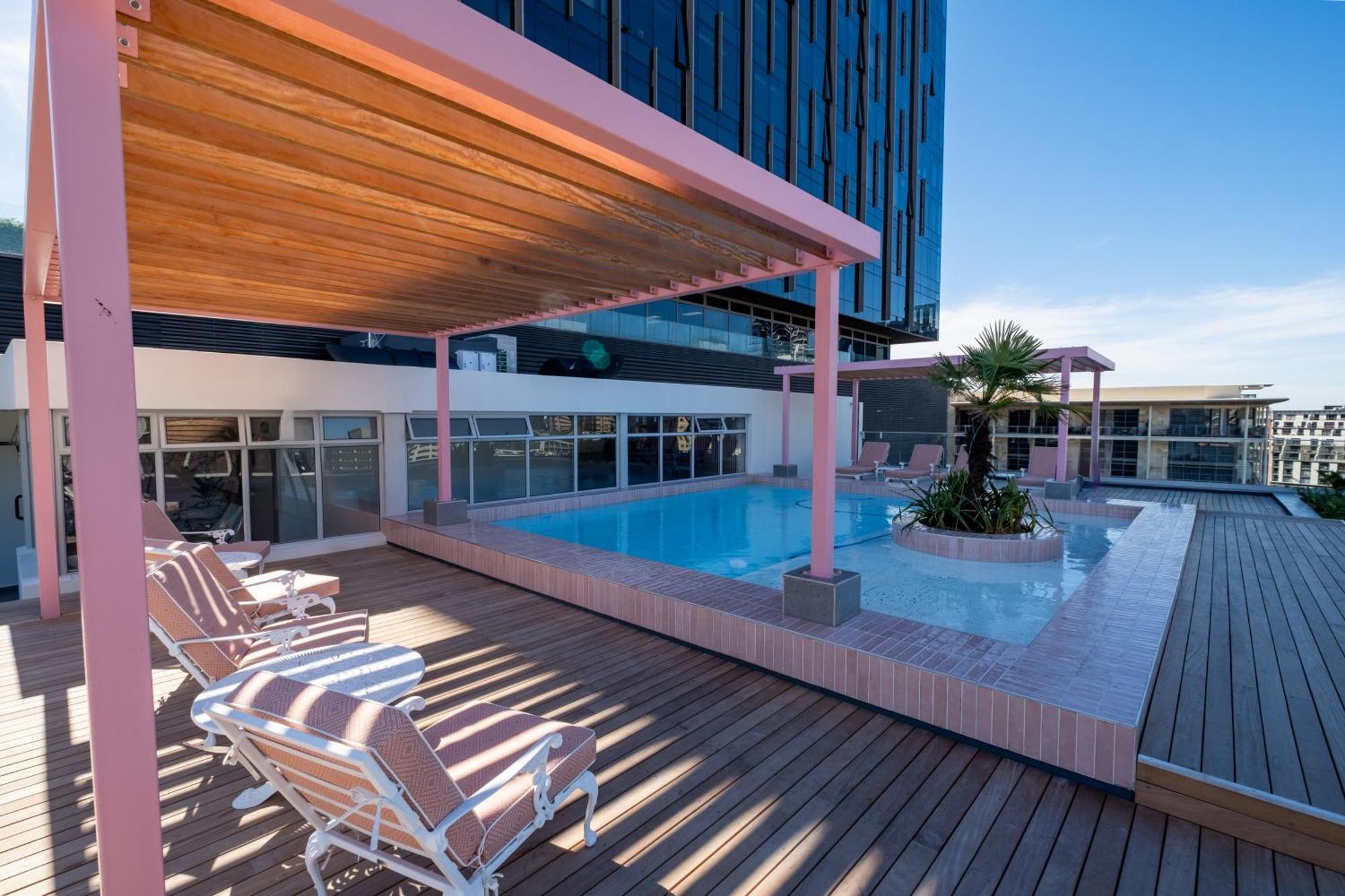 The Rose 604: Central Studio With Rooftop Pool Fokváros Kültér fotó